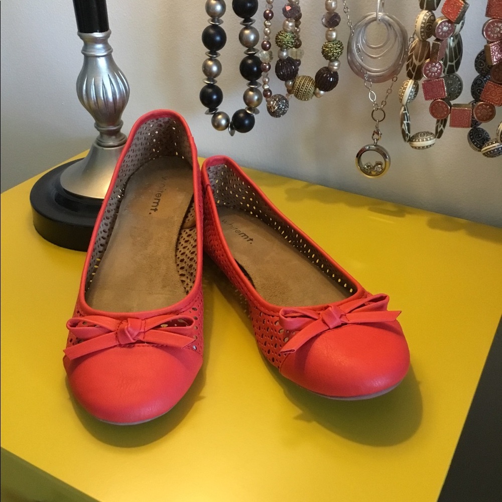 👠 Whitemt. Flat Shoes 👠